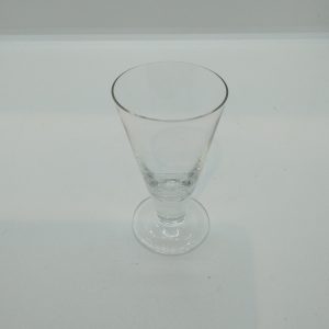 Snapsglas - en mellem en