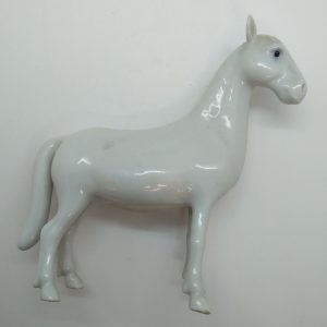 Porslinsfigurin mula?