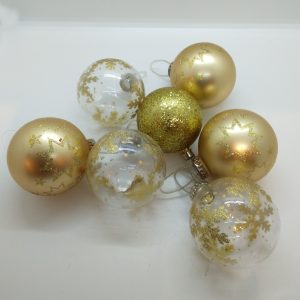 Julkulor stelt hänge