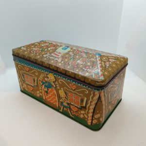 Plåtburk pepparkakshus