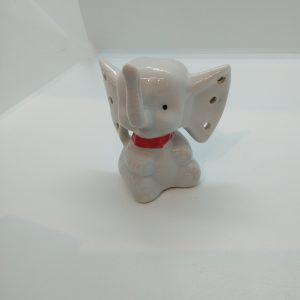 Elefant i porslin