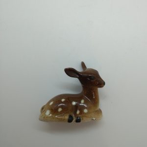 Figurin liggande rådjur