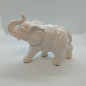 Elefant i porslin