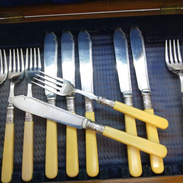 Fiskbestick i träskrin - Bild 6