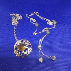 Halsband 20:-