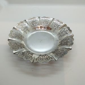 Genombrutet fat nysilver
